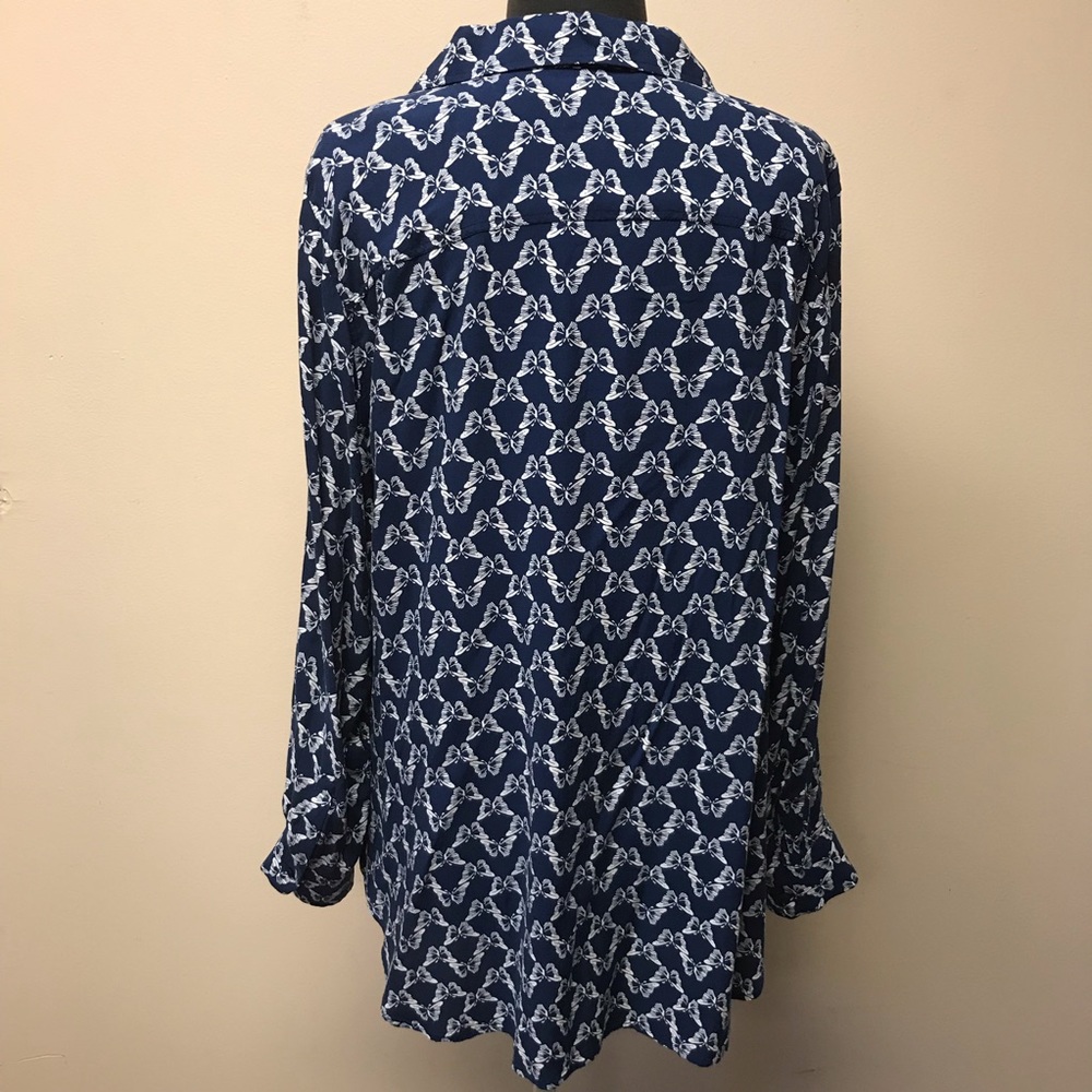 Euc Talbots Button Down Butterfly Long Sleeve Sz2x - image 3
